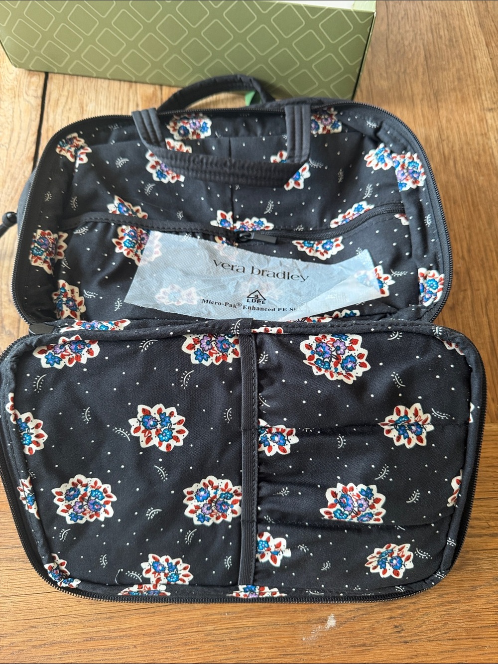Vera Bradley Black Quilted Travel Organizer Ultimate Travel Case NWT - Picture 2 of 7